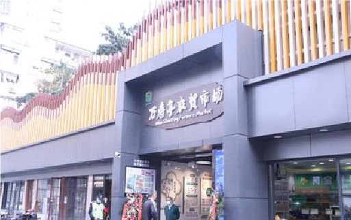 泸定装招牌时，需要注意什么？